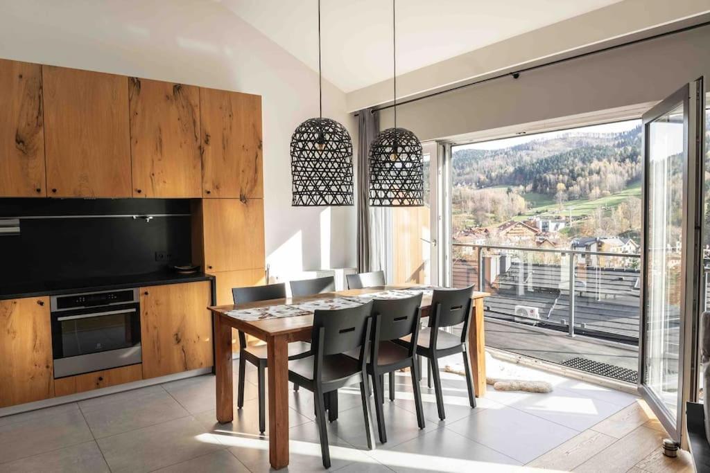 Ski & Bike Apartment Щирк Экстерьер фото